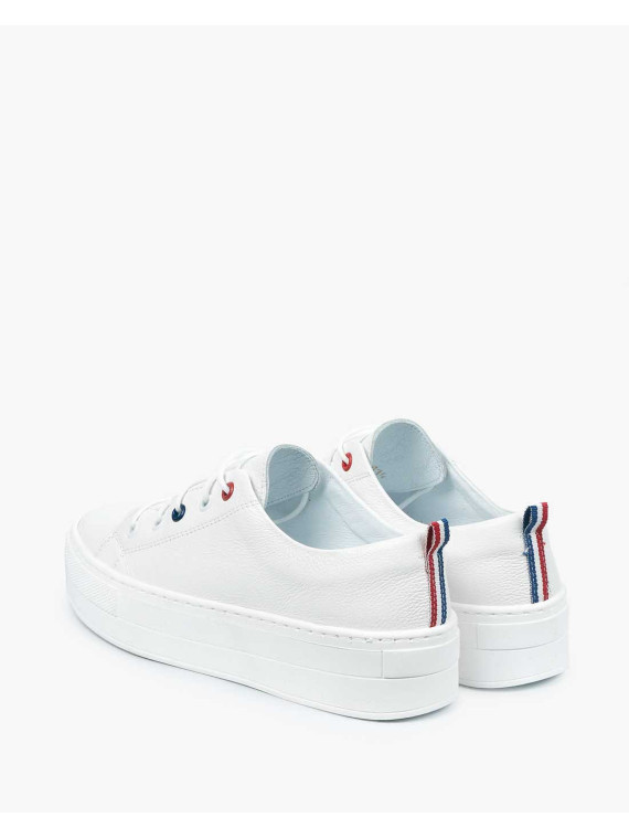 Białe trampki damskie skórzane