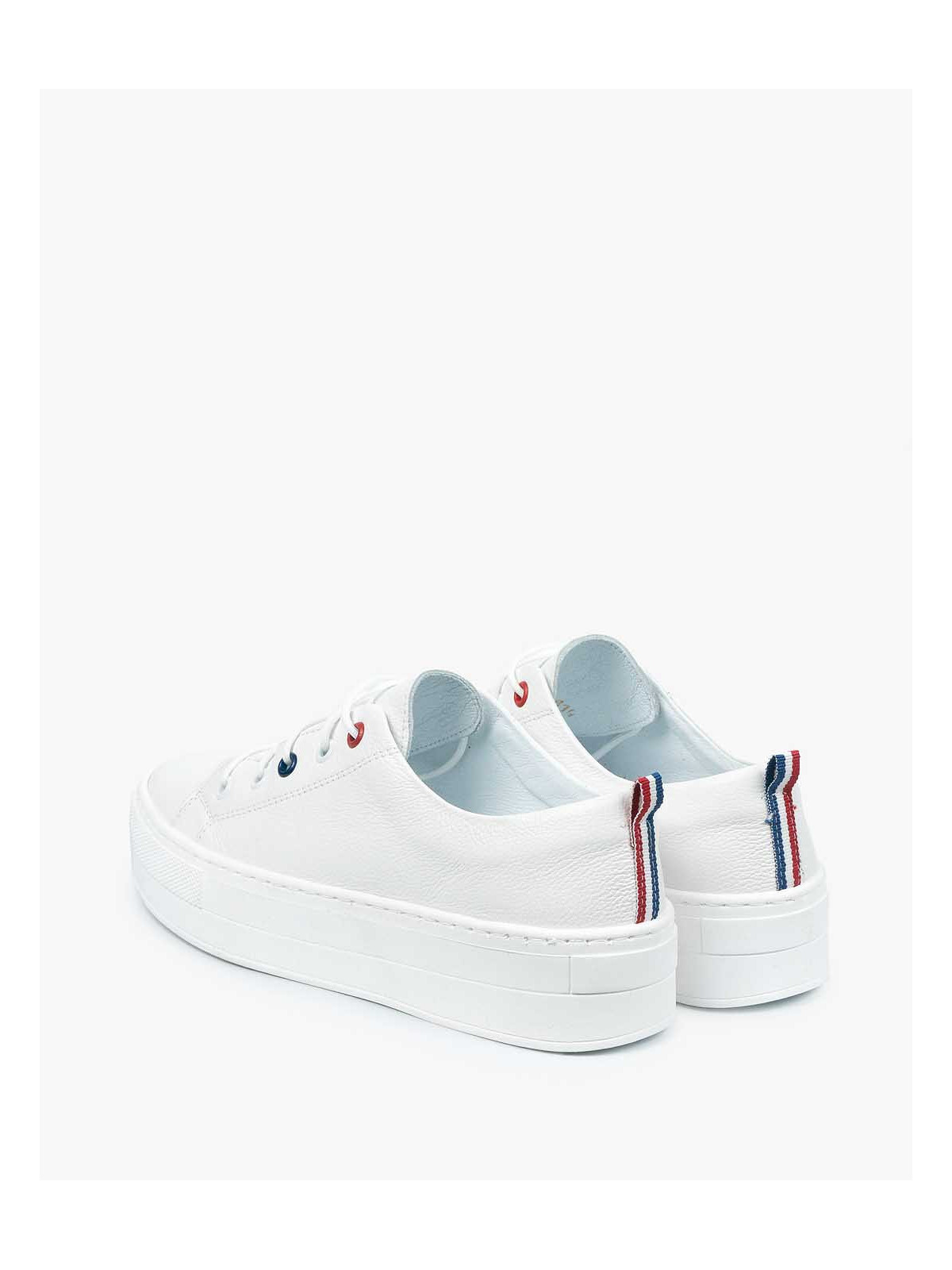 Białe trampki damskie skórzane