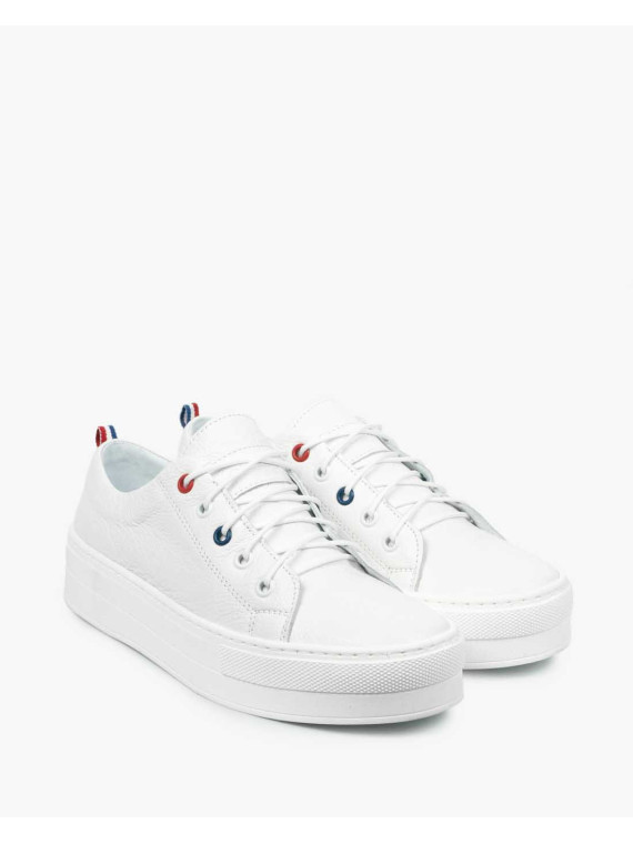 Białe trampki damskie skórzane