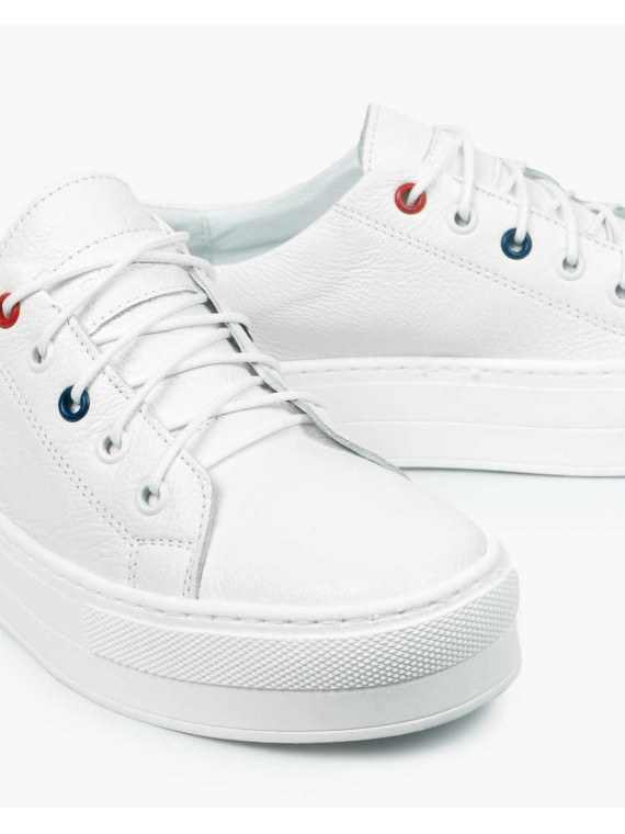 Białe trampki damskie skórzane