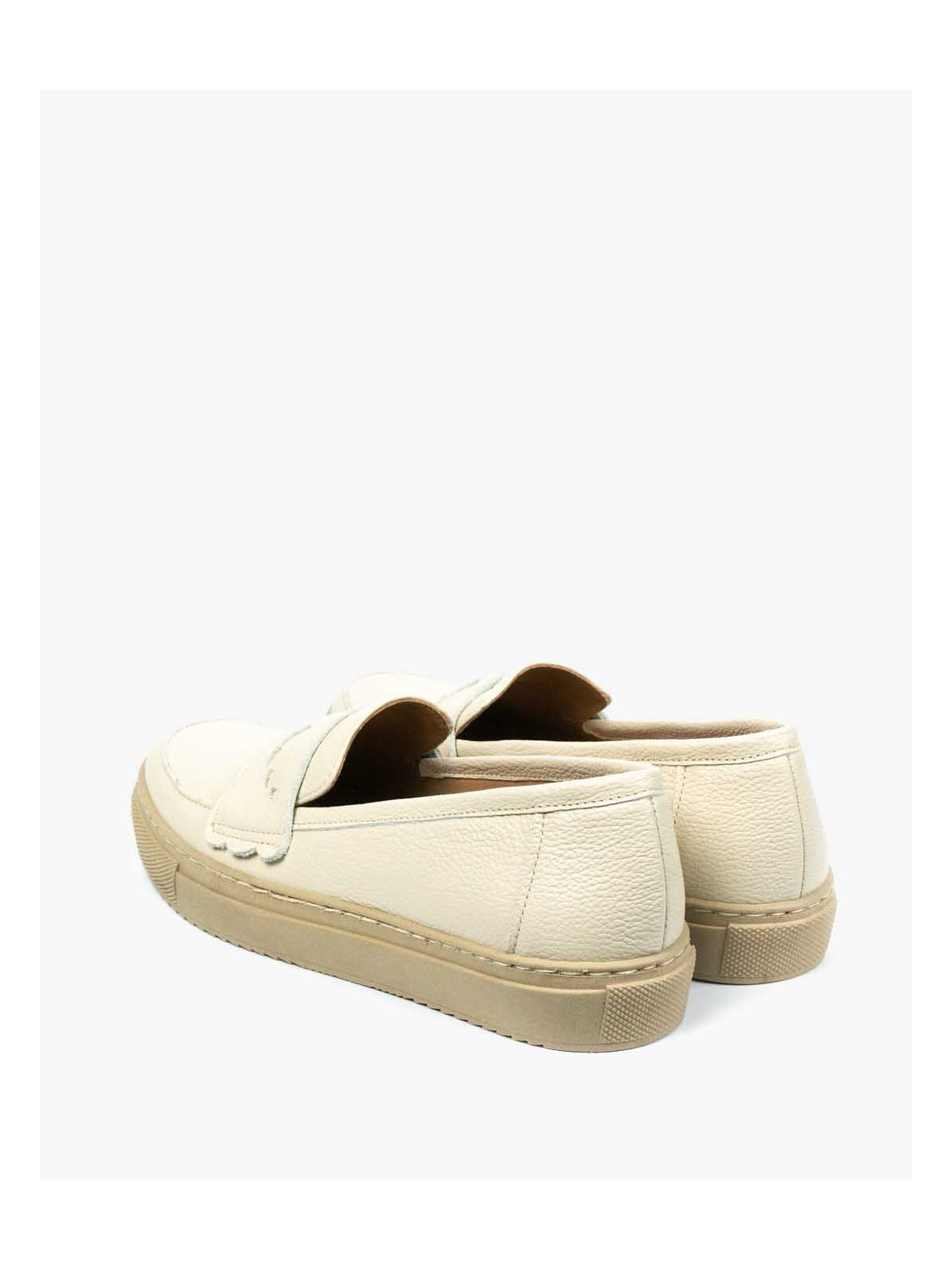 Beżowe mokasyny damskie skórzane