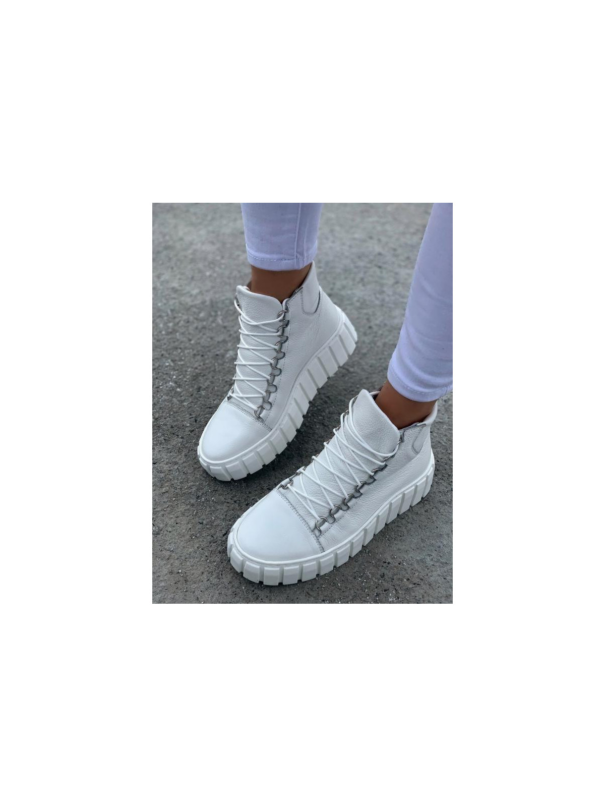 Białe trampki damskie skórzane
