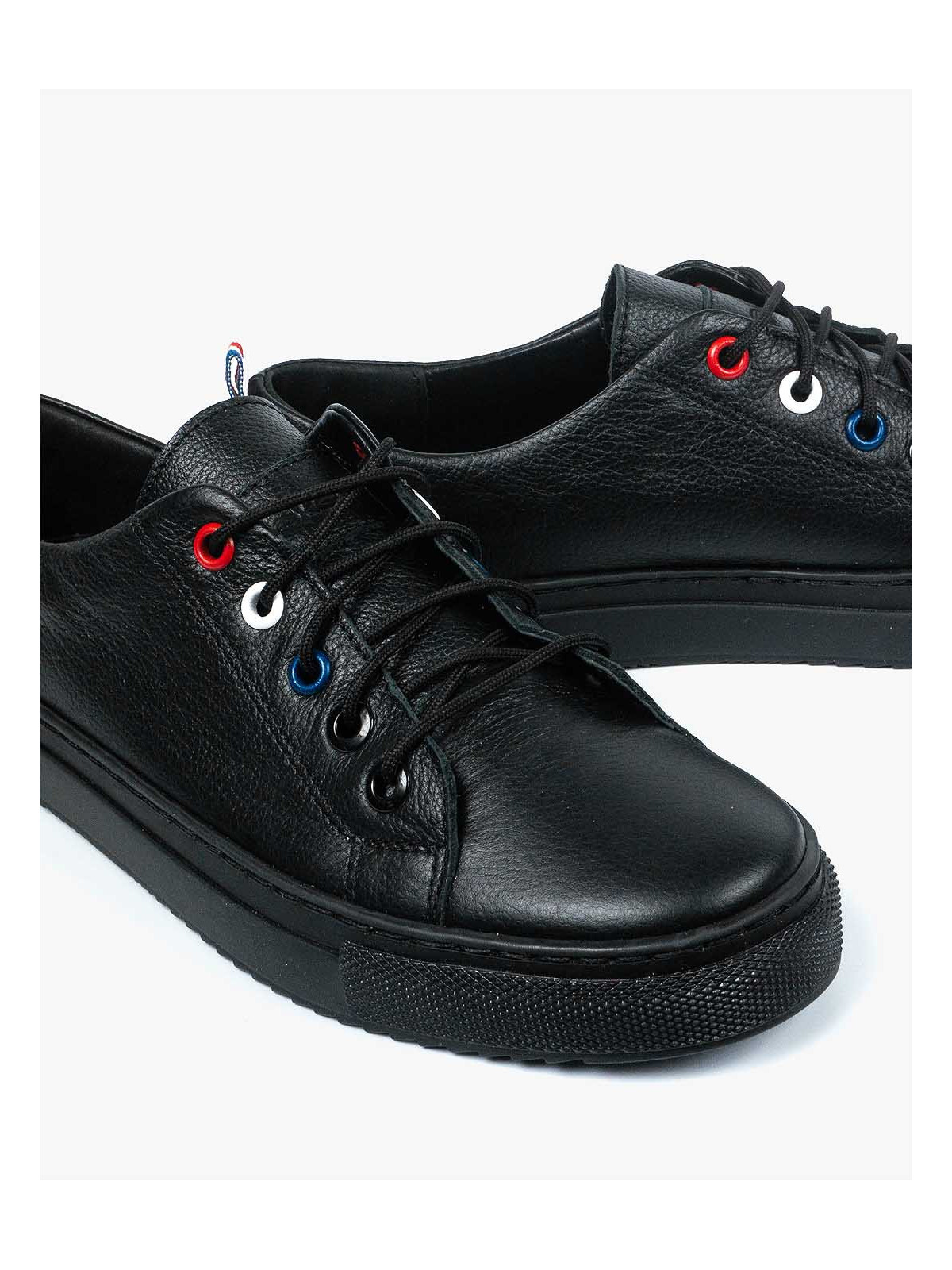 Czarne trampki damskie skórzane