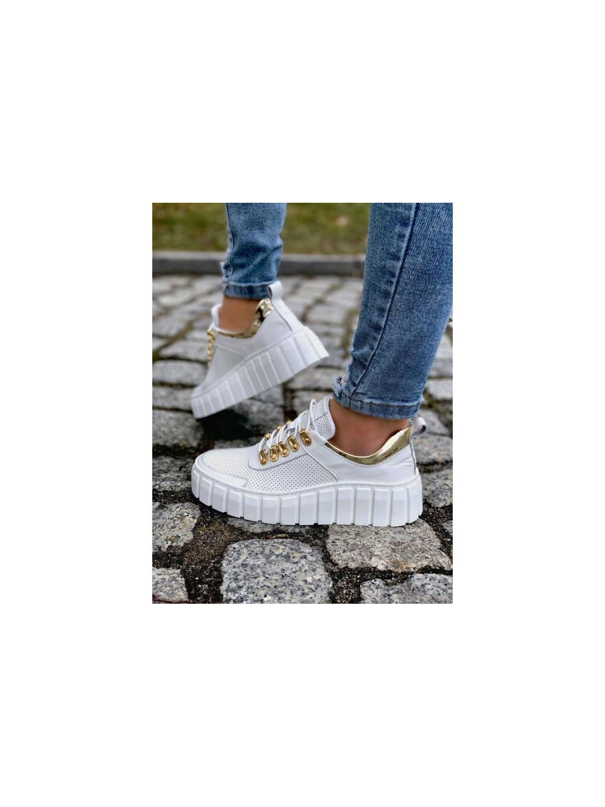 Białe trampki damskie skórzane
