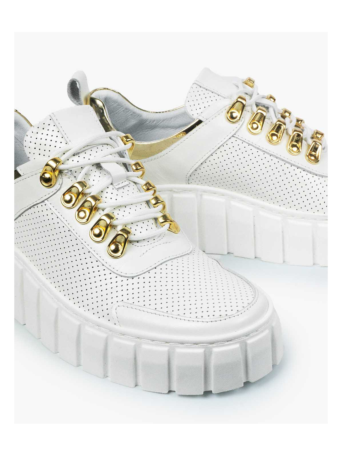 Białe trampki damskie skórzane