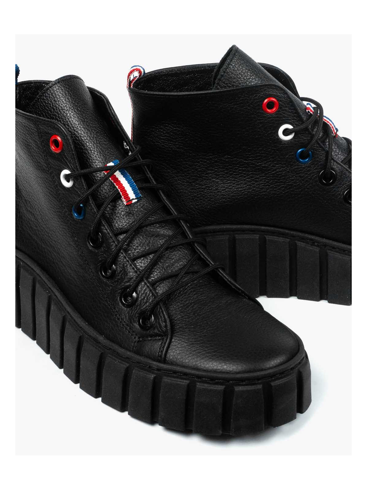 Czarne trampki damskie skórzane