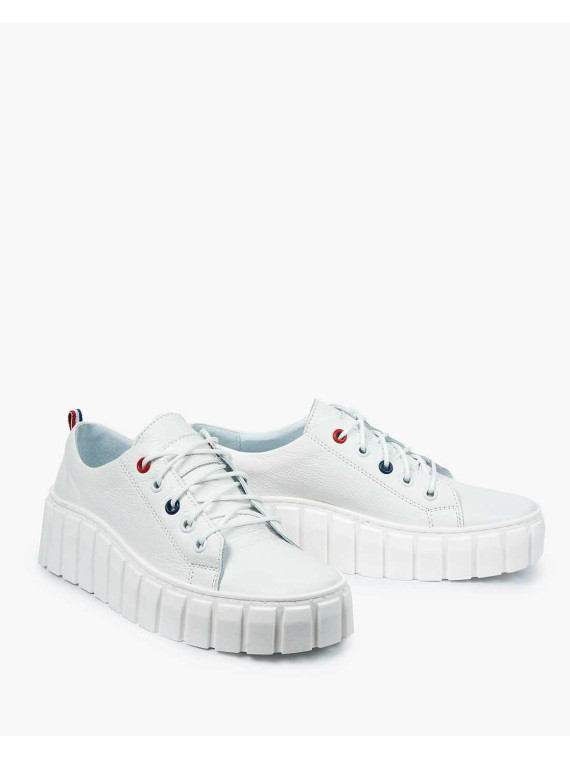 Białe trampki damskie skórzane