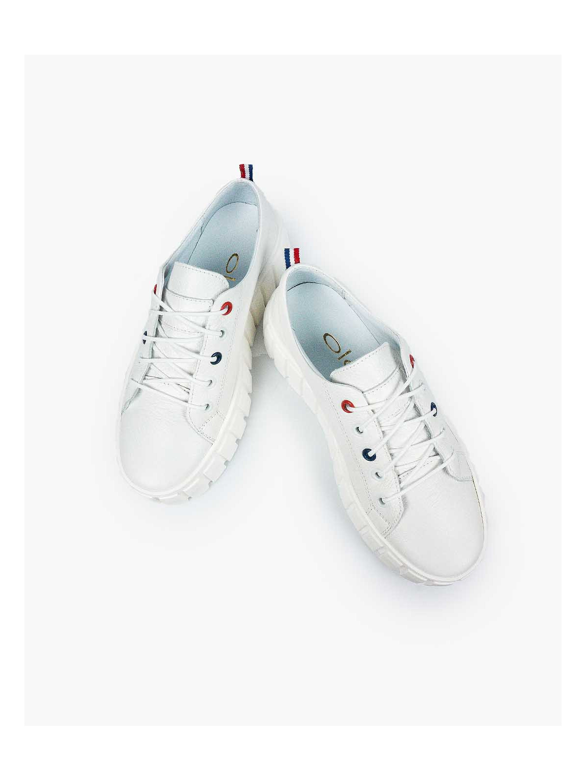 Białe trampki damskie skórzane