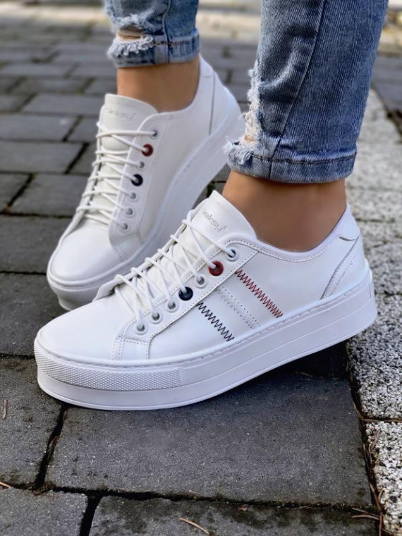 Białe trampki damskie skórzane