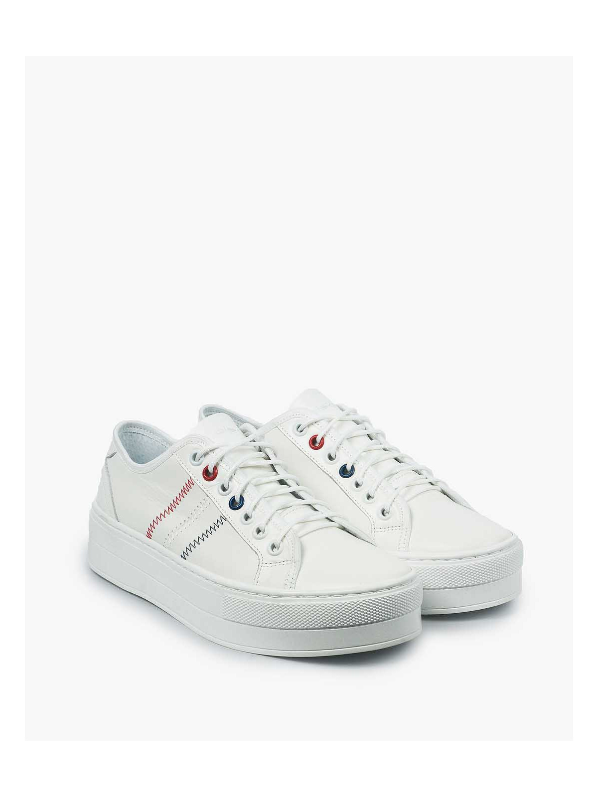 Białe trampki damskie skórzane