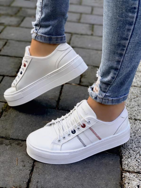 Białe trampki damskie skórzane