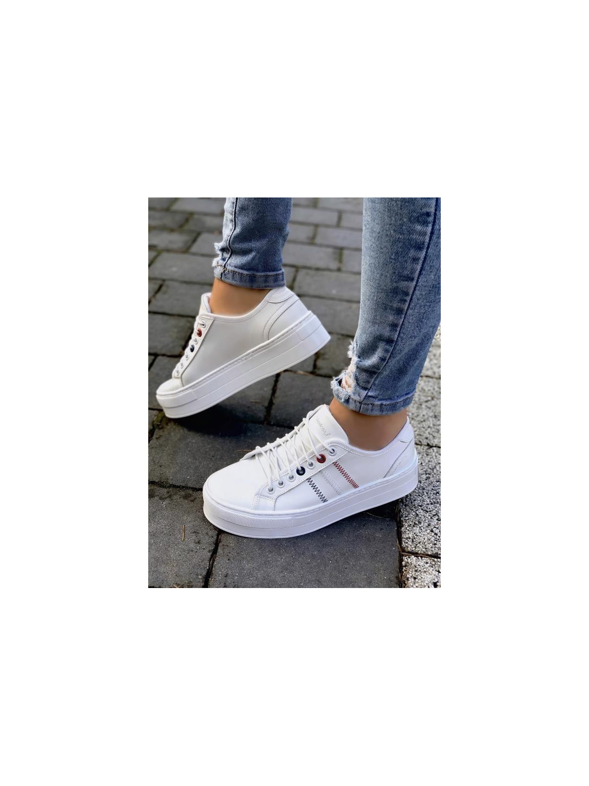 Białe trampki damskie skórzane