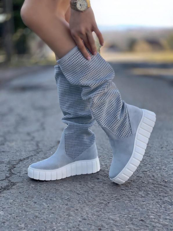 Niebieskie kozaki damskie skórzane