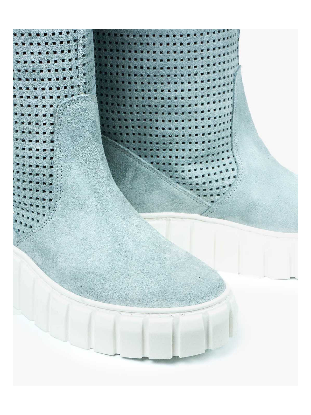 Niebieskie kozaki damskie skórzane