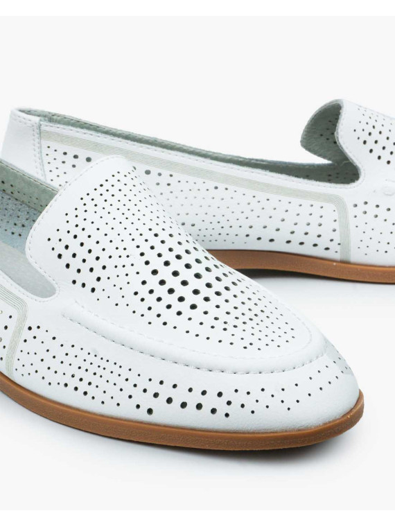 Białe mokasyny damskie skórzane