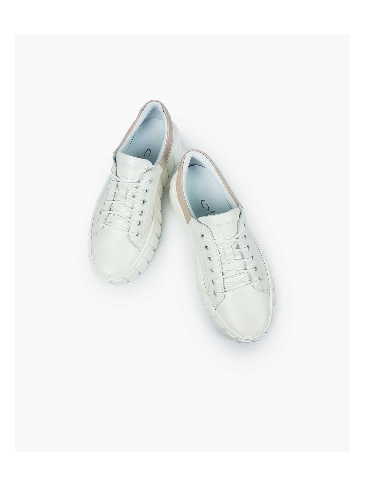 Białe trampki damskie skórzane