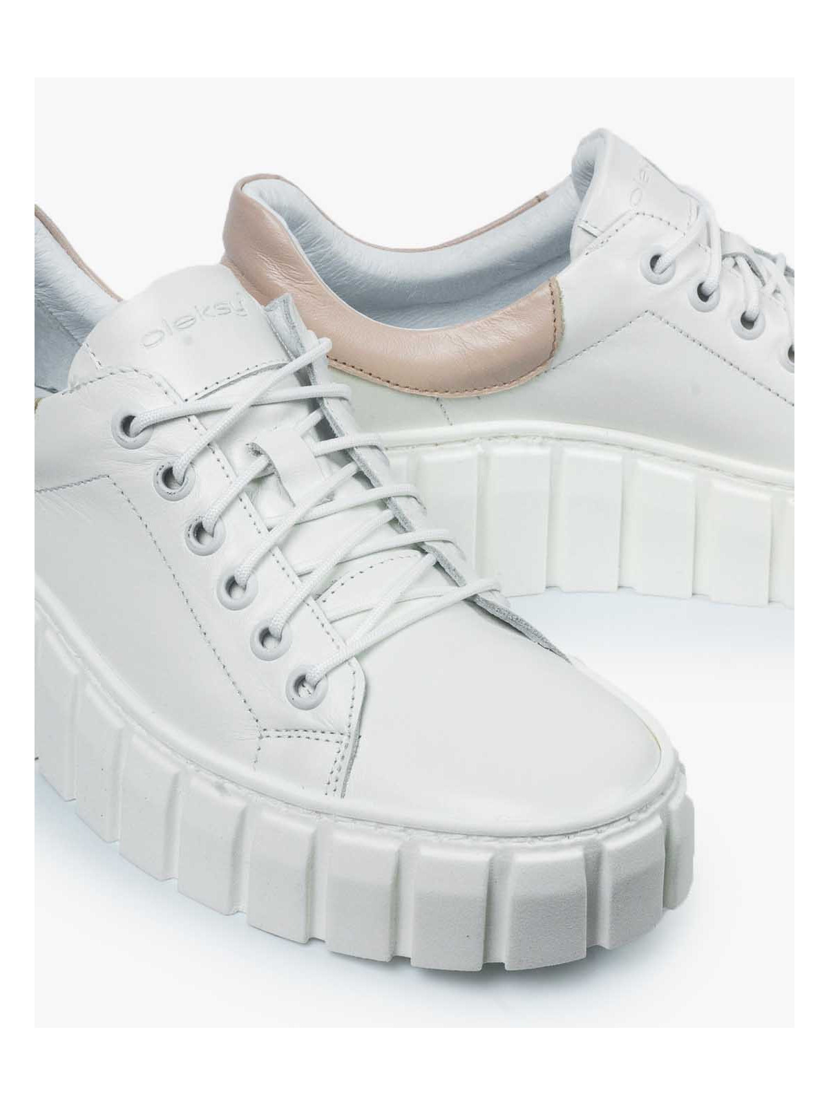 Białe trampki damskie skórzane