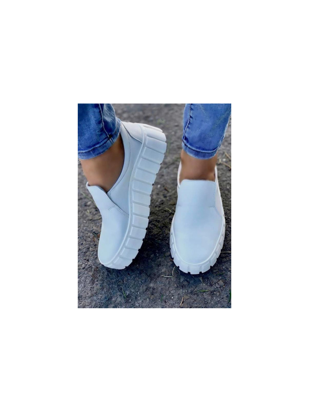 Białe półbuty damskie skórzane