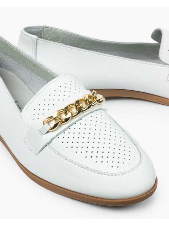 Białe mokasyny damskie skórzane