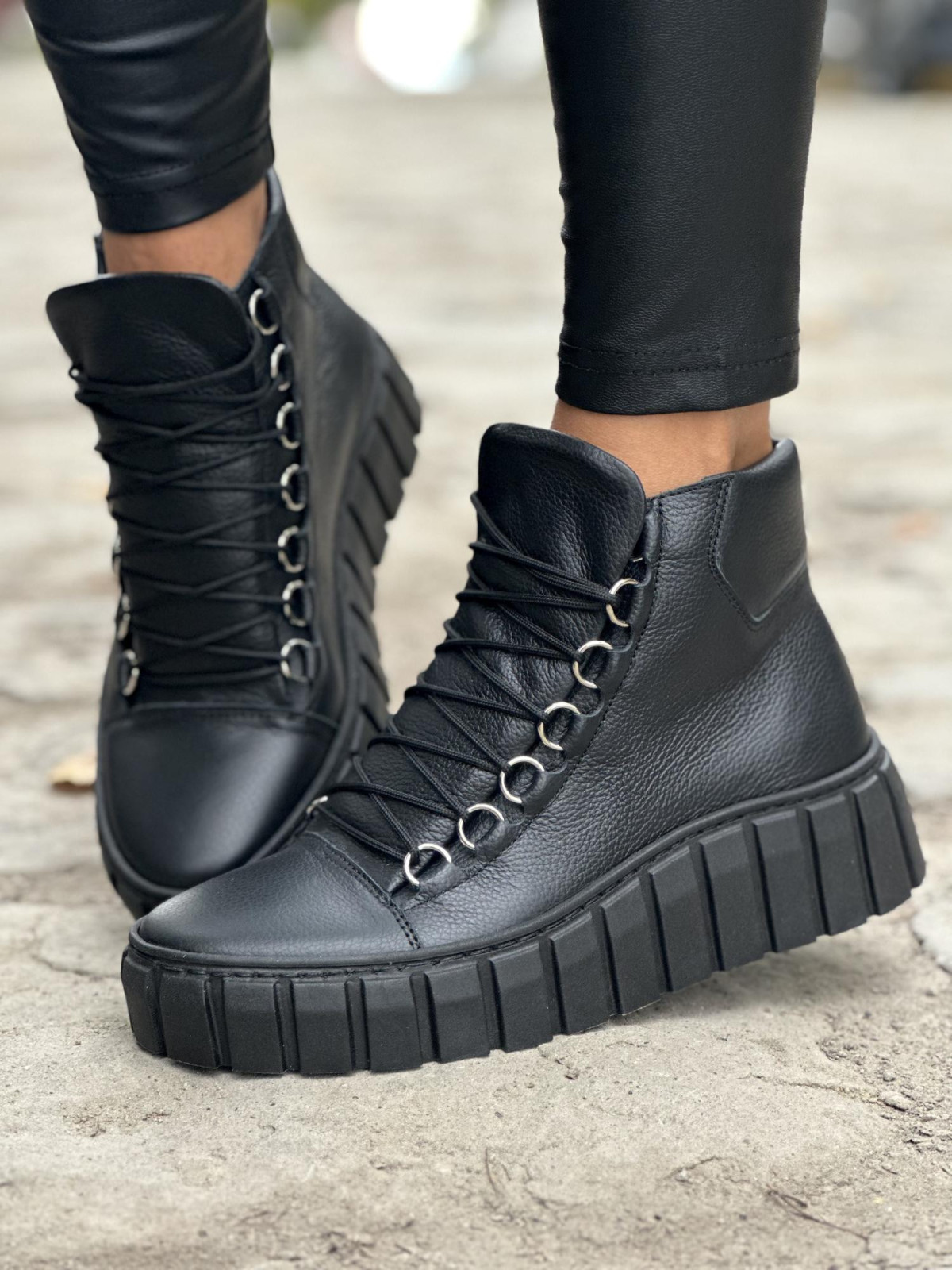 Wyjątkowe trampki skórzane OLEKSY, Polskiej produkcji