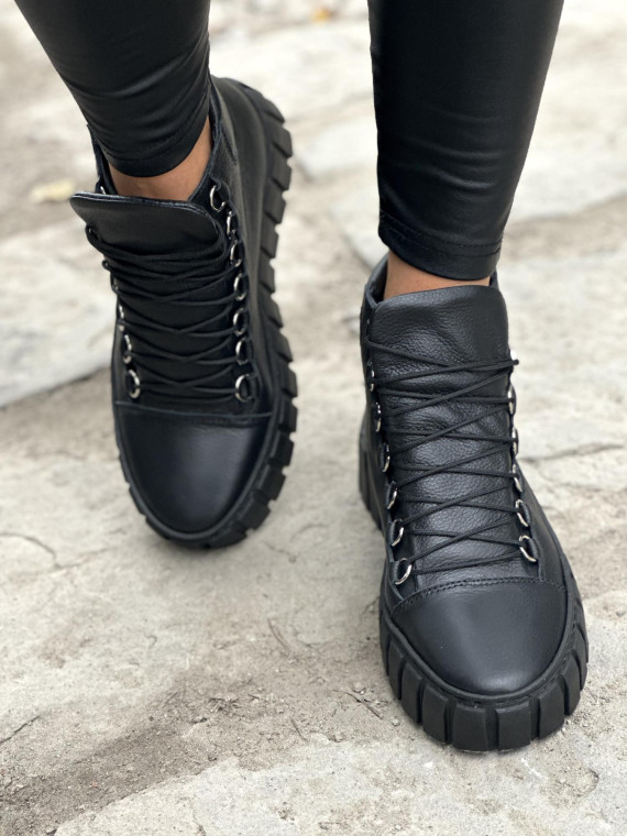 Wyjątkowe trampki skórzane OLEKSY, Polskiej produkcji