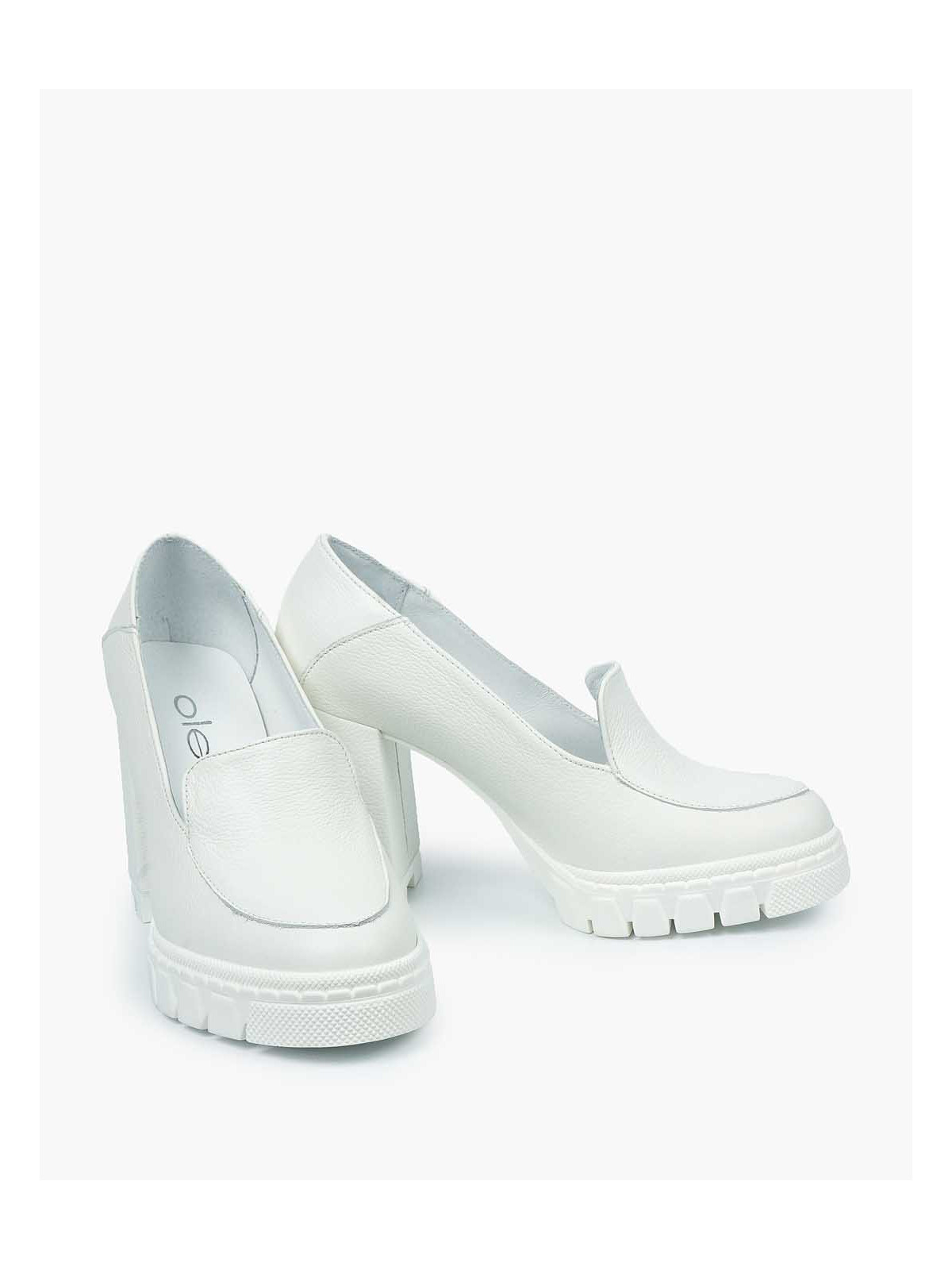 Białe półbuty damskie skórzane