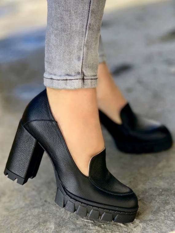 Czarne półbuty damskie skórzane