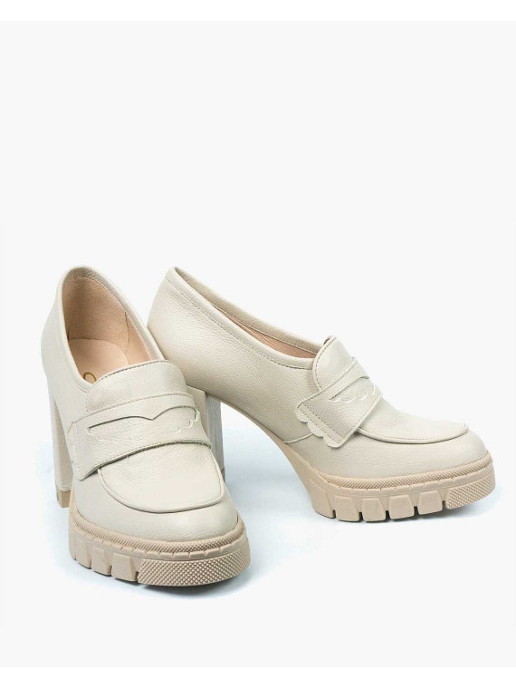 Beżowe półbuty damskie skórzane