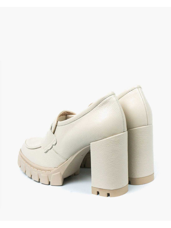 Beżowe półbuty damskie skórzane