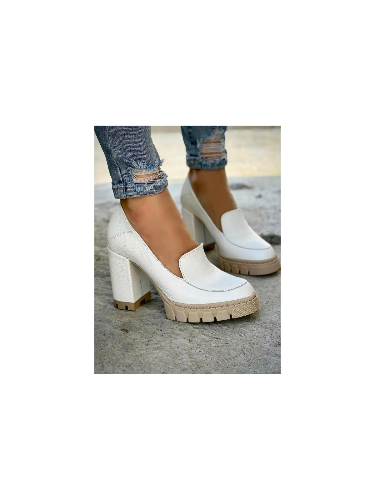 Białe półbuty damskie skórzane