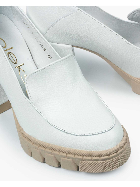 Białe półbuty damskie skórzane
