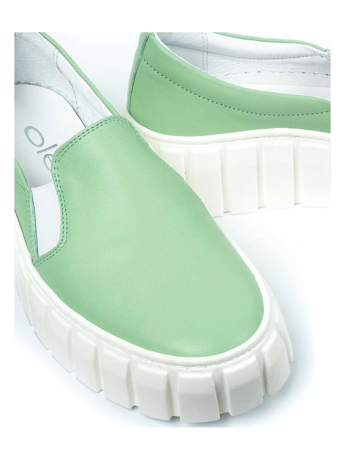 Zielone półbuty damskie skórzane