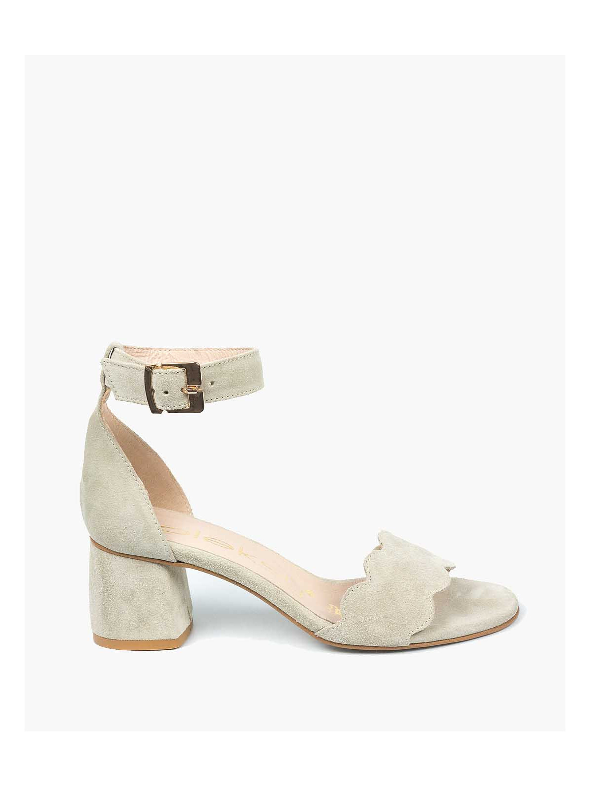 Beżowe sandały damskie skórzane