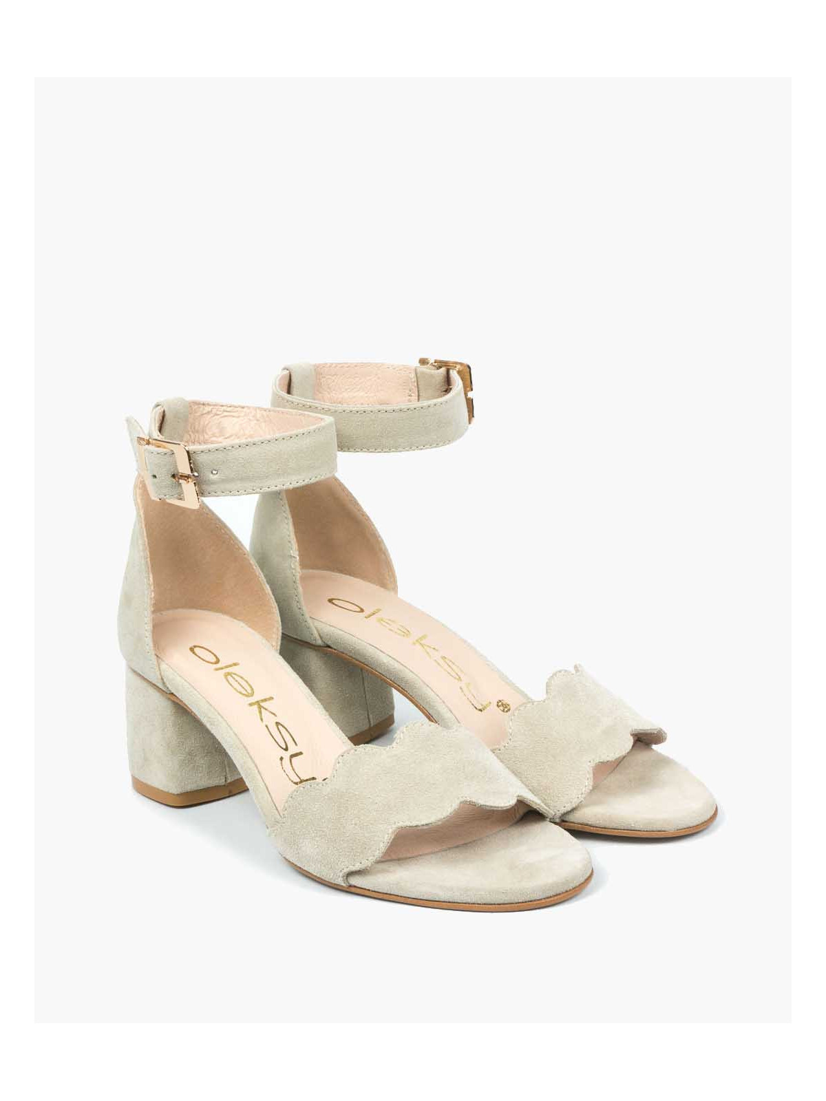 Beżowe sandały damskie skórzane