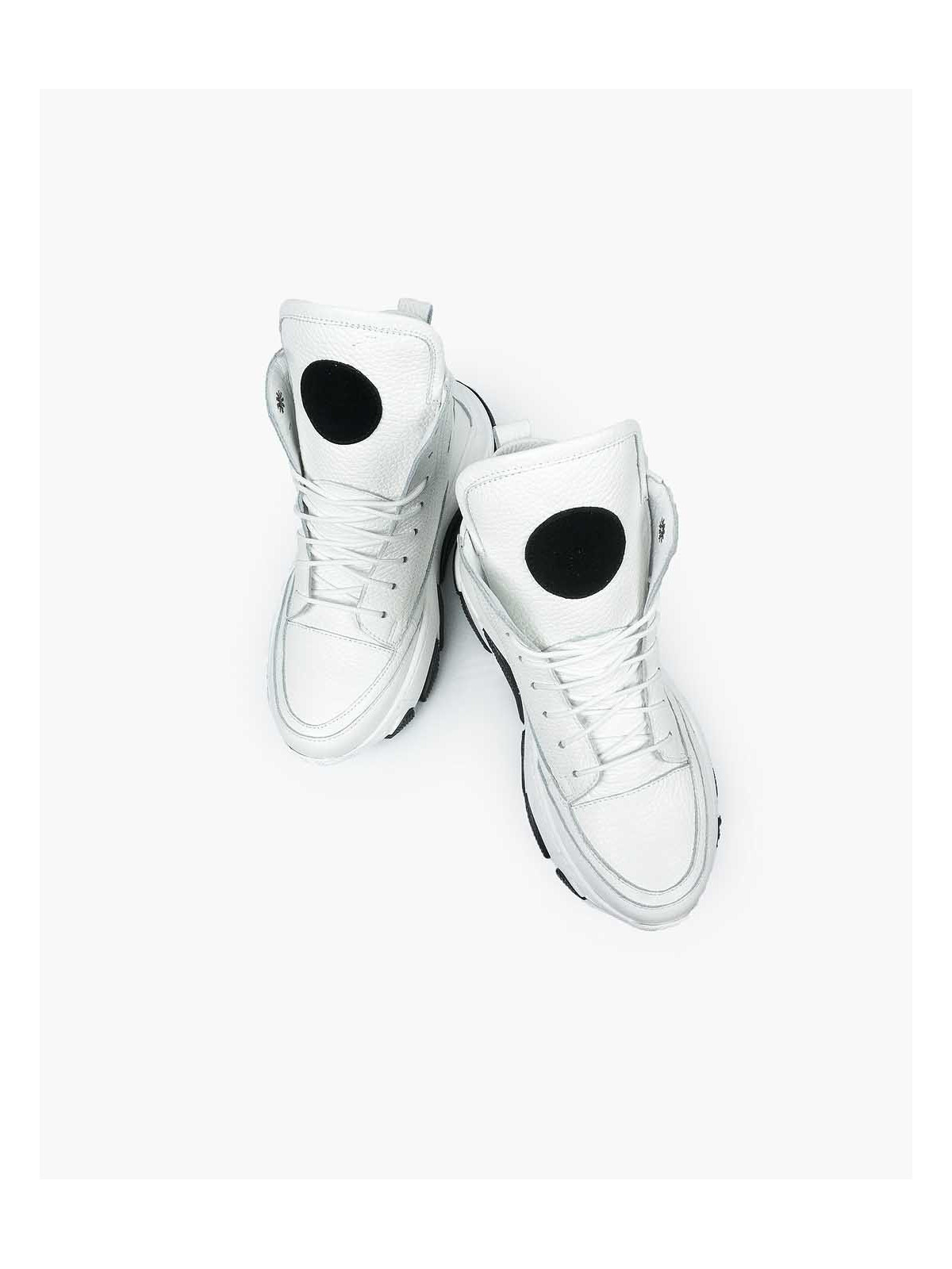 Białe adidasy damskie skórzane