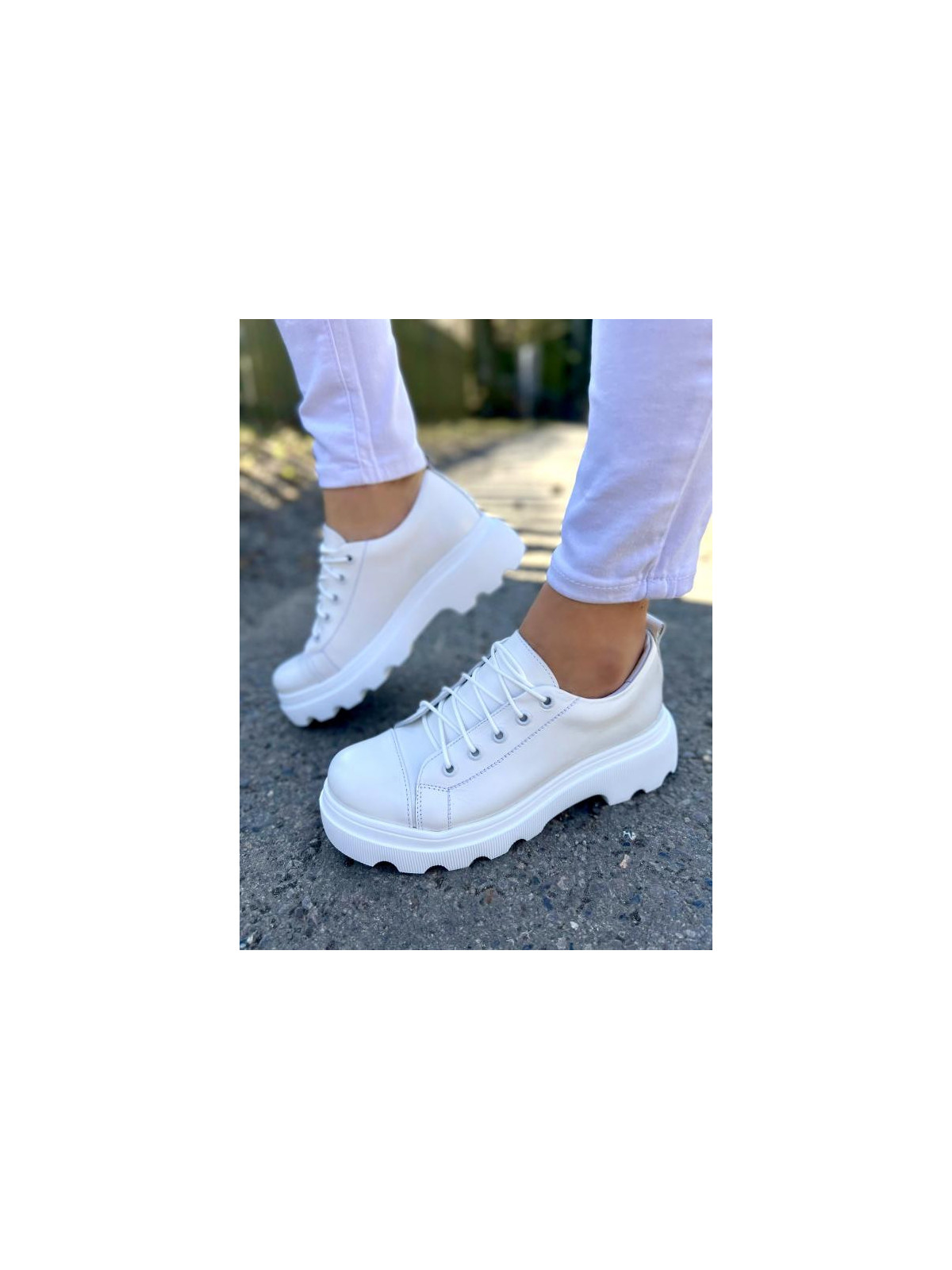 Białe trapery damskie skórzane