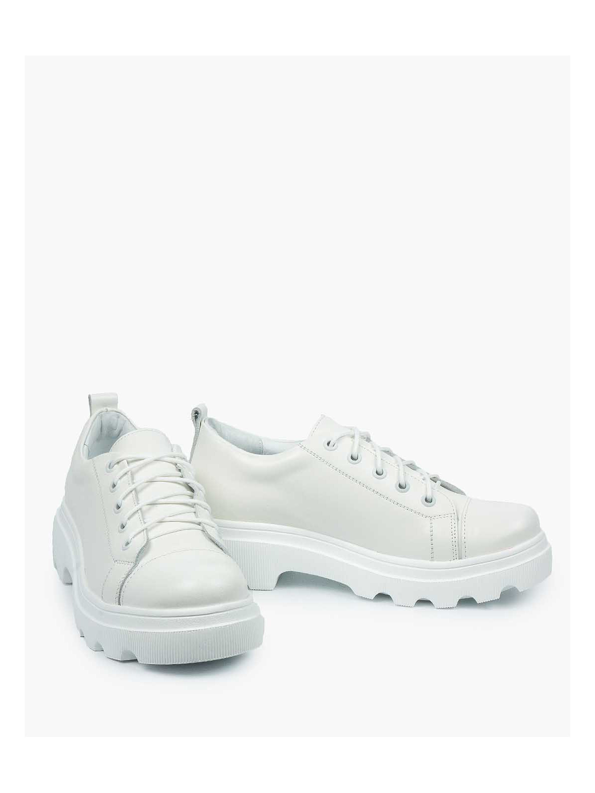 Białe trapery damskie skórzane