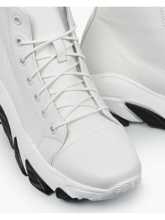 Białe adidasy damskie skórzane