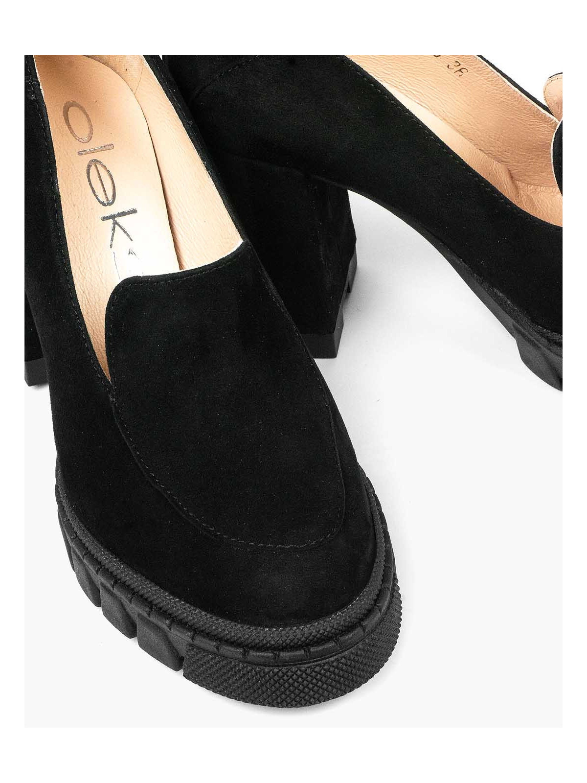 Czarne półbuty damskie skórzane