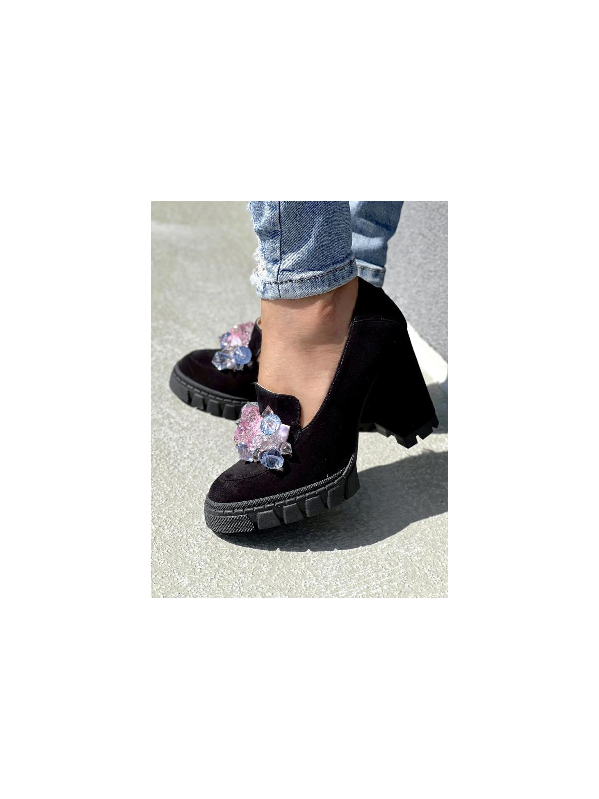 Czarne półbuty damskie skórzane