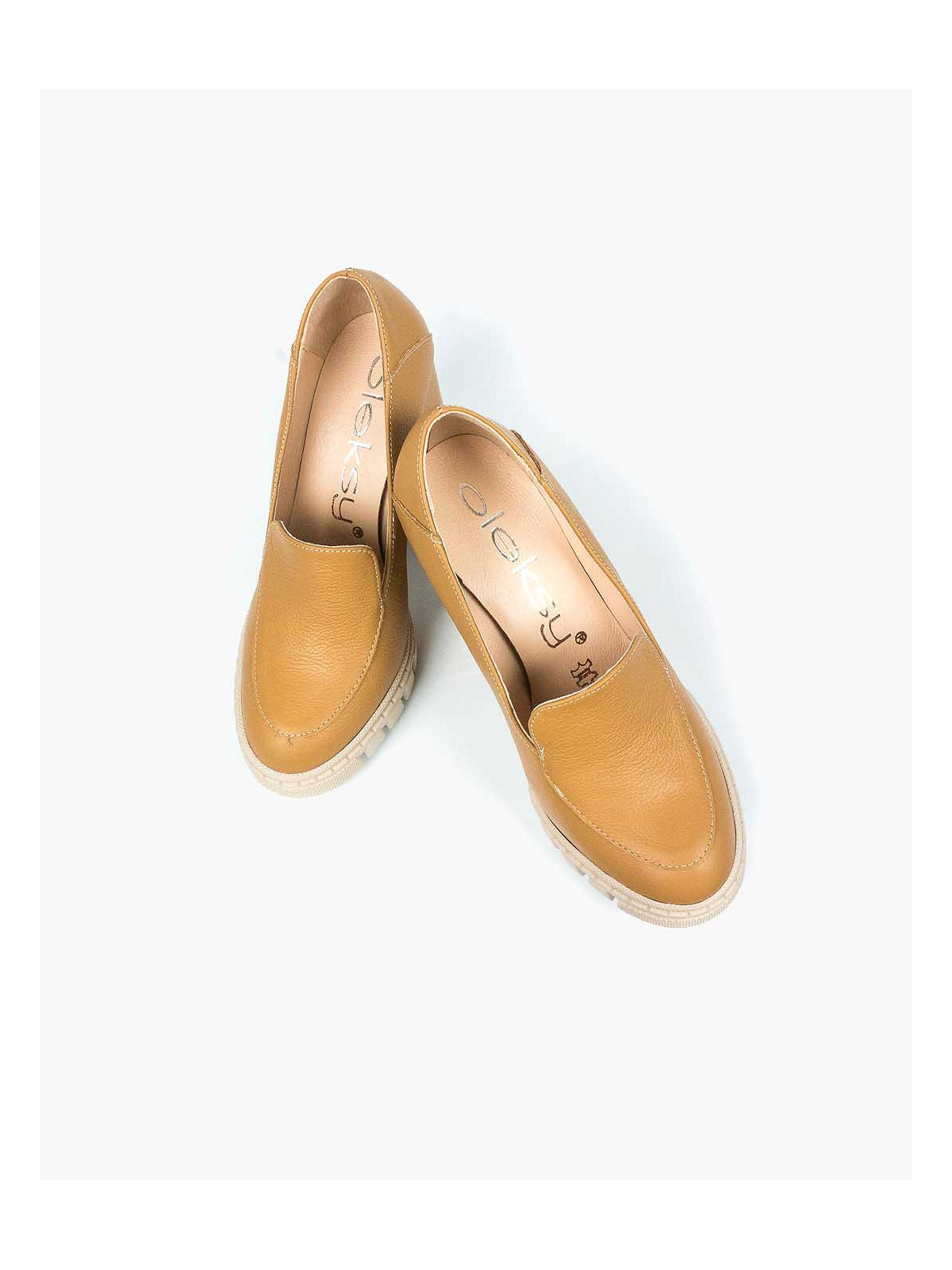 Camelowe półbuty damskie skórzane