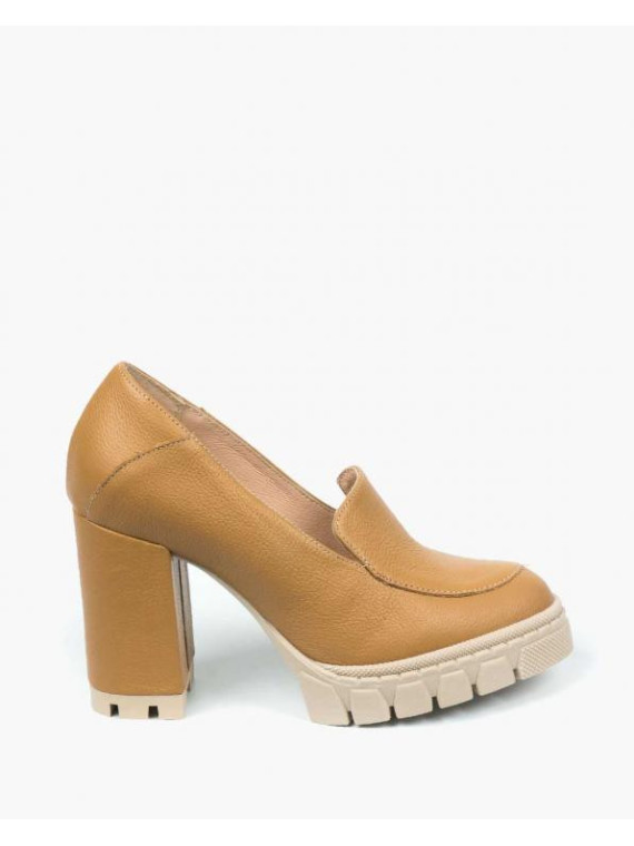 Camelowe półbuty damskie skórzane