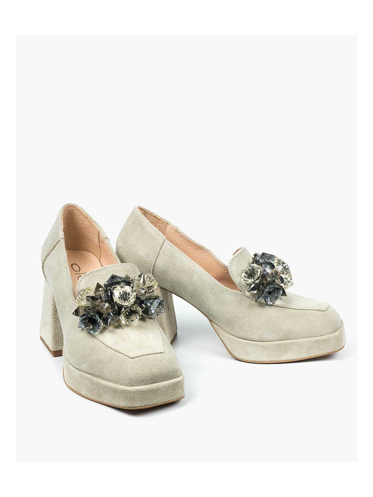 Beżowe półbuty damskie skórzane