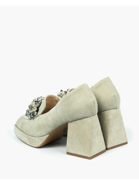 Beżowe półbuty damskie skórzane