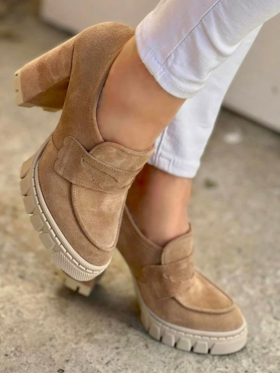 Beżowe półbuty damskie skórzane