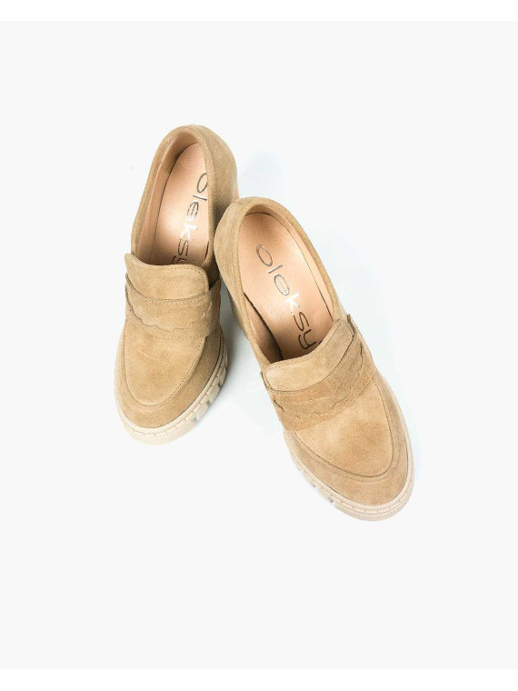 Beżowe półbuty damskie skórzane