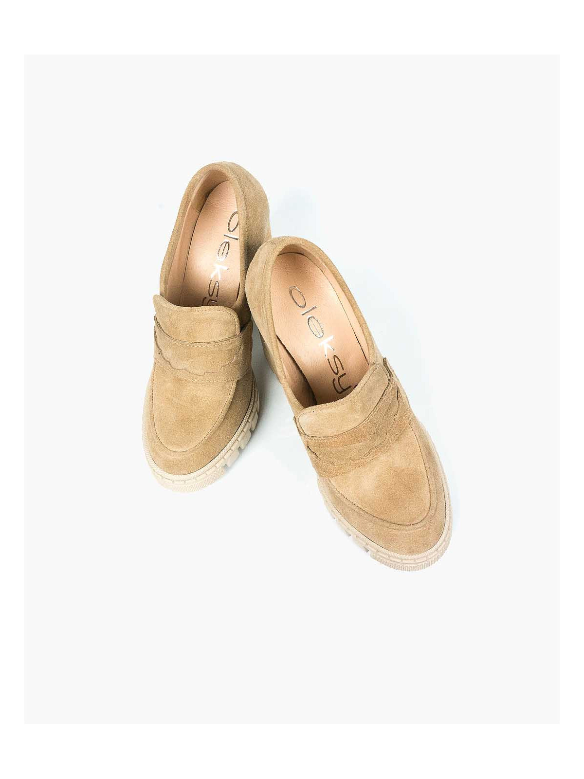 Beżowe półbuty damskie skórzane