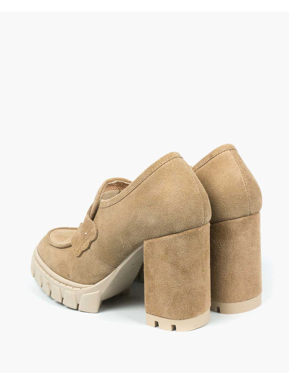 Beżowe półbuty damskie skórzane