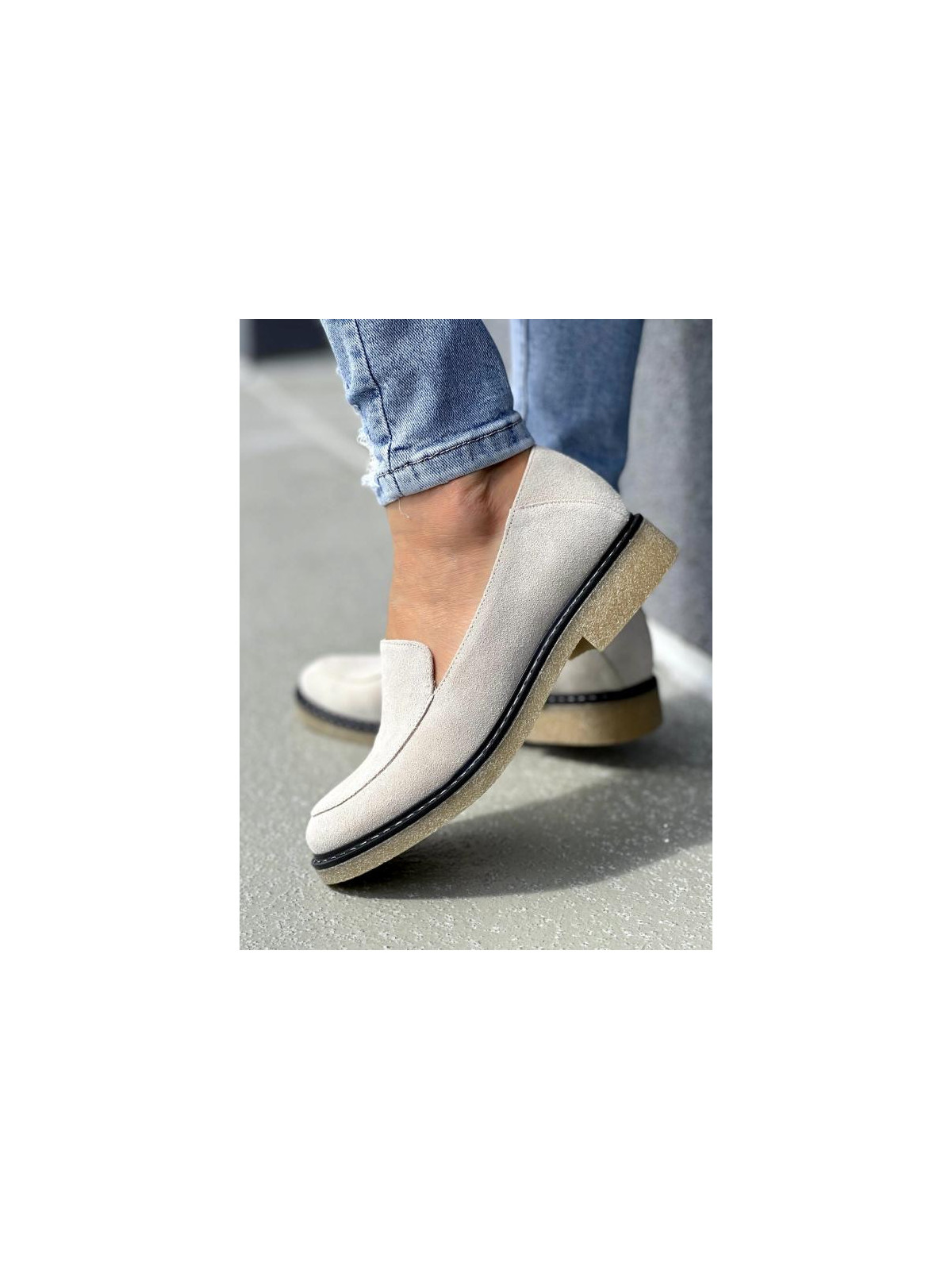 Beżowe mokasyny damskie skórzane