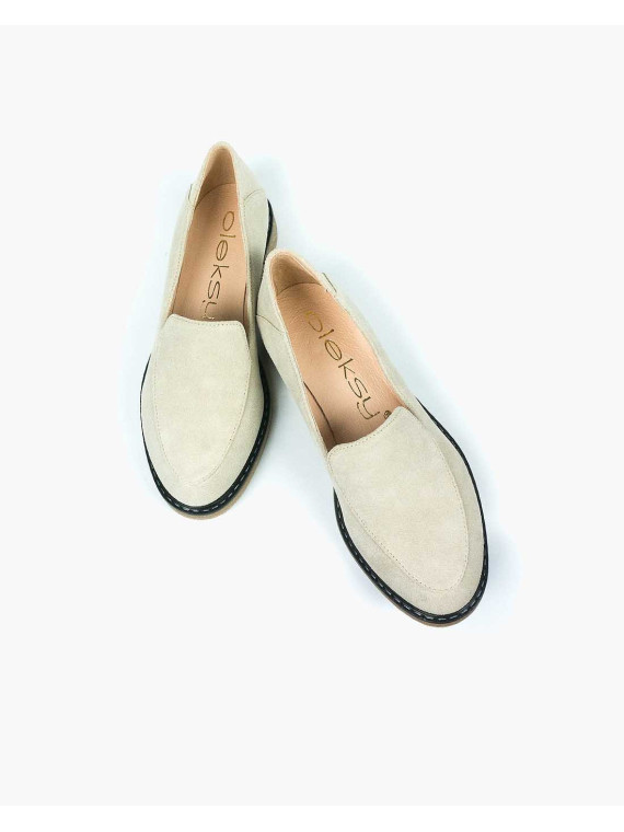 Beżowe mokasyny damskie skórzane